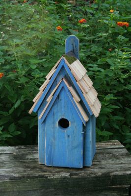 Heartwood Bluebird Manor Bird House - Blue 006G