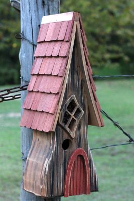 HEARTWOOD BIRD HOUSE 225A