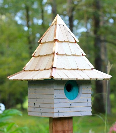 Heartwood Imperial Inn Bird House, Gray with Turquoise Door 246B